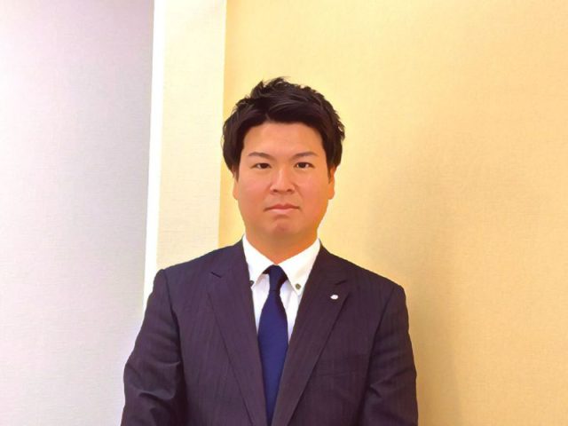 仲介事業部 売買仲介課 井田
