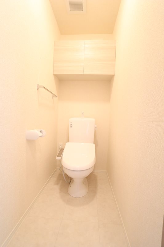 Luana Court C トイレ